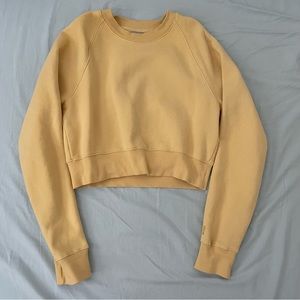 Aritzia TNA Cozy Fleece Perfect Raglan Sweatshirt in Wheat Size S